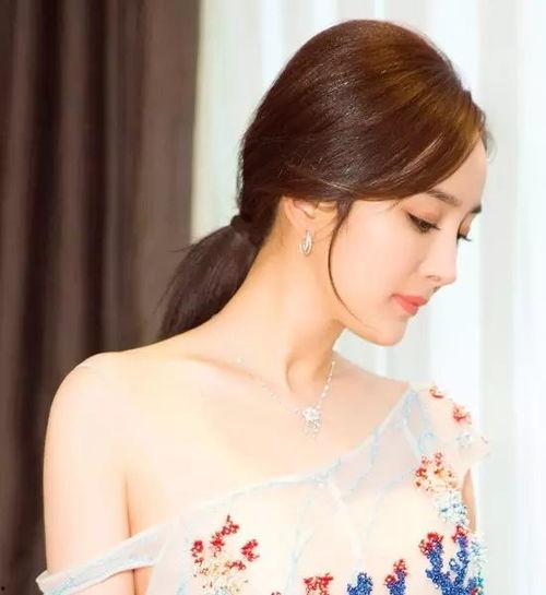 明星半扎发抓夹,半扎发抓夹演绎时尚新潮流